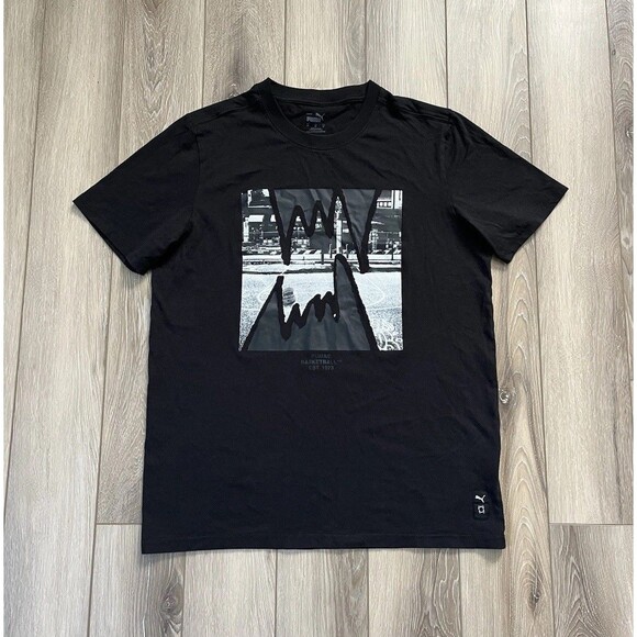 PUMA Men's Medium Black Instant Replay II Basketball Graphic Short Sleeve Tee - Picture 1 of 8